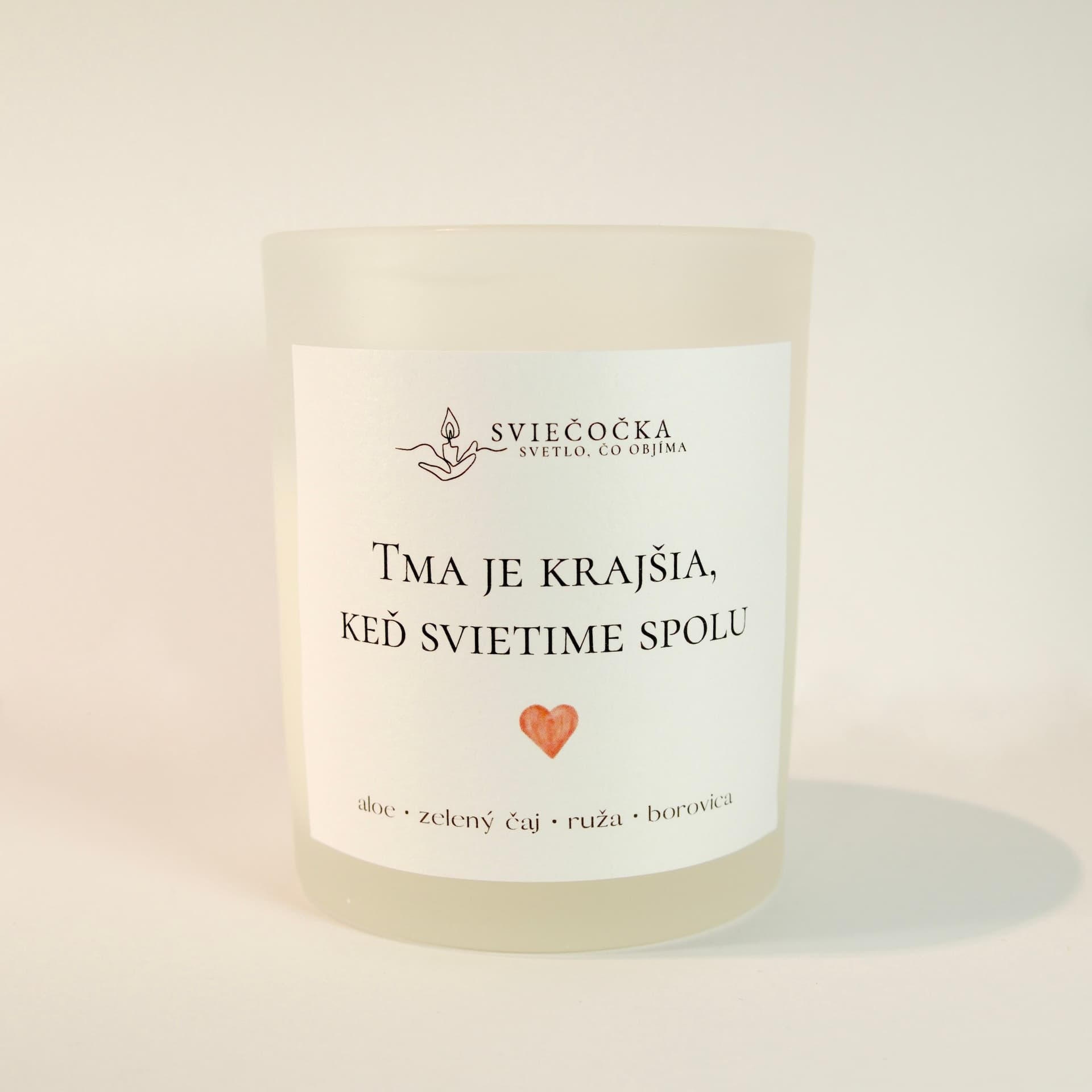 Svieťme spolu aloe · zelený čaj · ruža · borovica 140g ručne vyrábaná sójová sviečka sójový vosk - pohľad 5