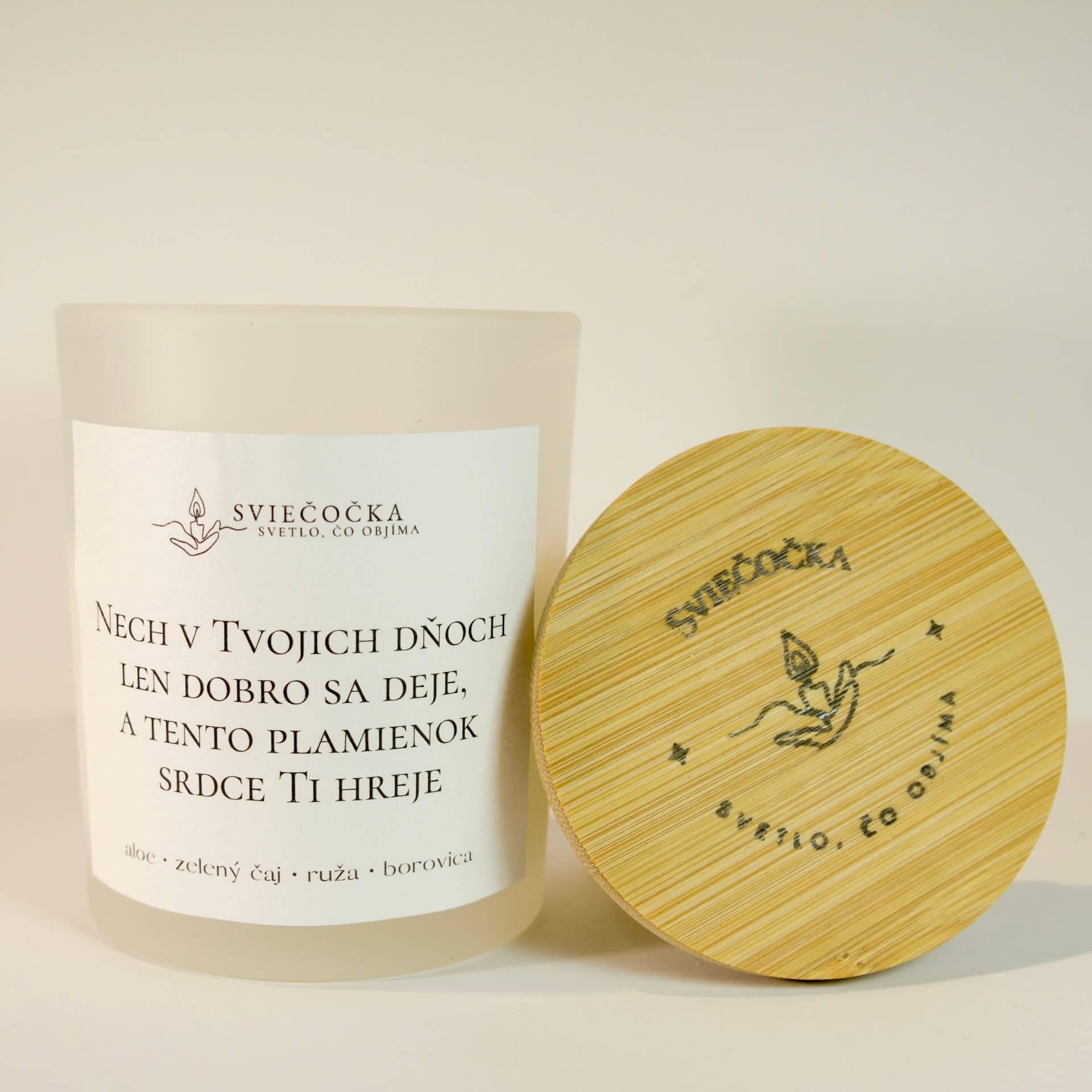 Plamienok dobra aloe · zelený čaj · ruža · borovica 140g ručne vyrábaná sójová sviečka sójový vosk - pohľad 5